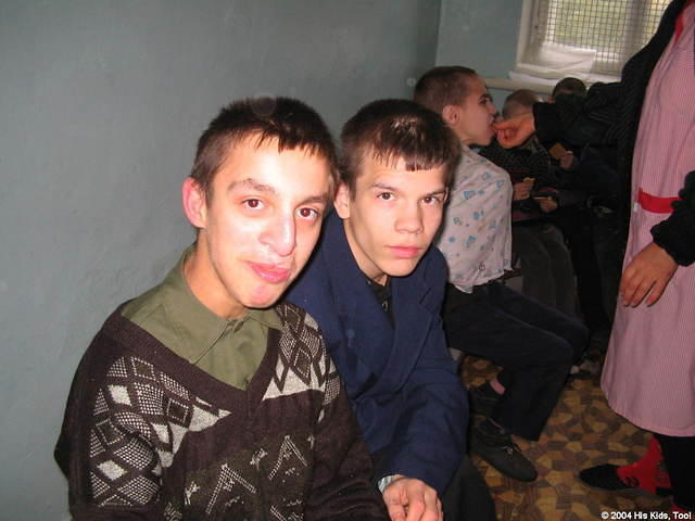 Some handsome teen boys!