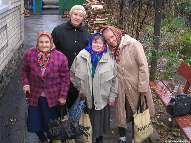 Four more food bag recipients.