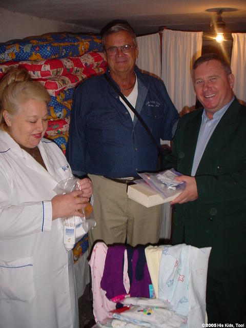 Walter Lee, presents blood pressure kits to the facility.  Thank you, Glendale COC.