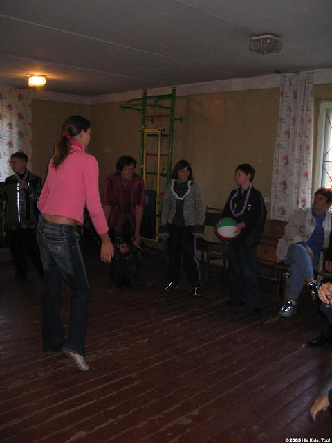 Yulia, enjoyed being the ringmaster, throwing the ball to each child.