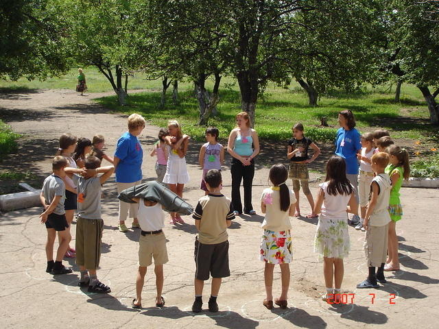 The kids loved the attention, and teachers enjoyed the break during outdoor play.