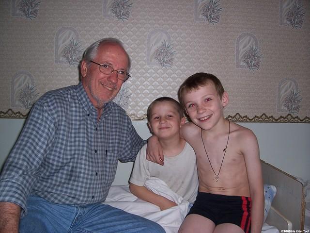 We were thrilled that Ron Doederlein, elder at South Trail Church of Christ, came for a visit with his son Dave (Dave accompanie