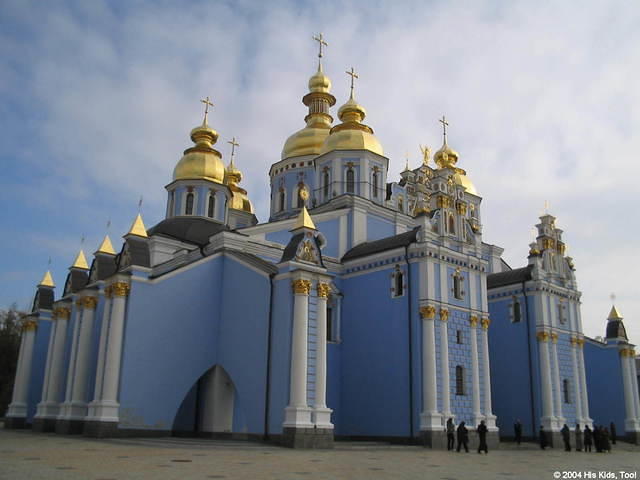 Ukrainians pride themselves with their beautiful Orthodox churches.