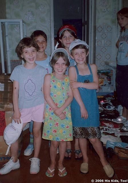 Internot_7These girls ran to redress in their new clothes and shoes.