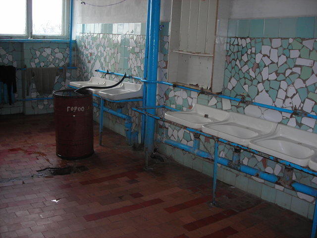 The sinks are completed...