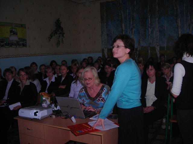 Dr. Young gives a presentation to the teen girls.  Jayne C. is the wonderful visual aid person, she was a life saver.