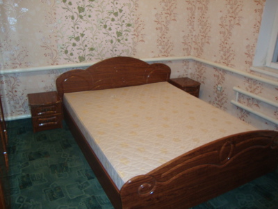 Masterbed set included, 2x bed, 2 night stands...