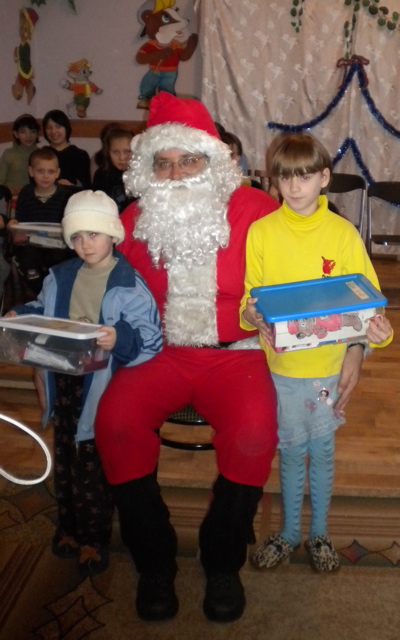 Some of the kids and Santa.