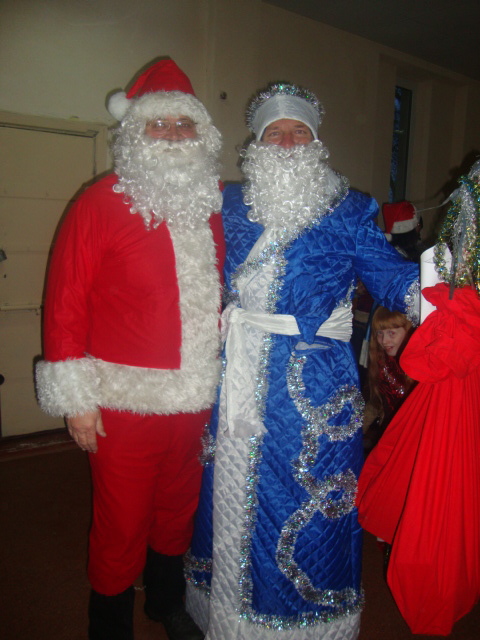 Santa meets Father Frost!