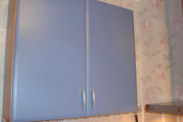 kitchen cabinet