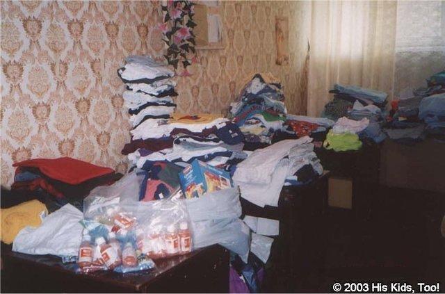 Clothing room for orphans - The Boarding school director was kind enough to provide an empty room for a clothing room, which we