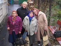 Four more food bag recipients.