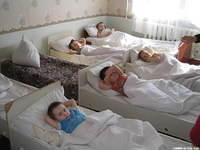 The children are ready for their afternoon rest.