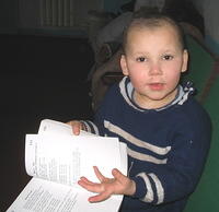 Little Alyonna loves to sing!