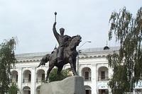 One of the many statues that you will see if time allows for sight seeing in Kyiv.